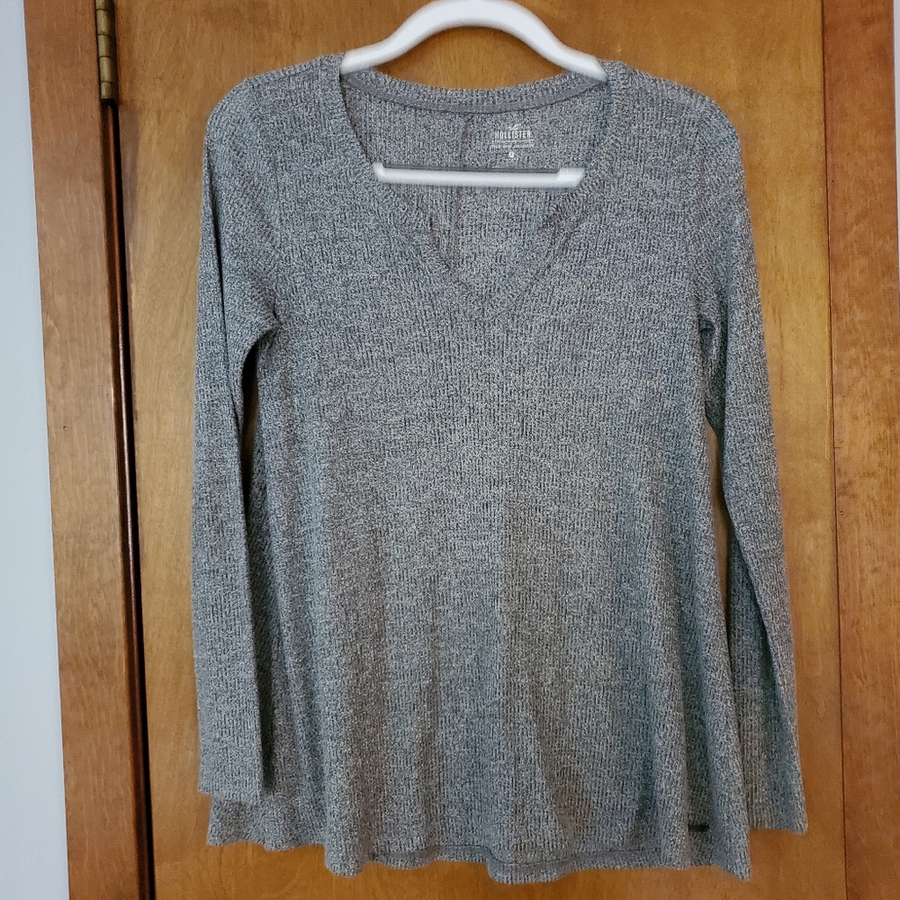 Hollister Heather Gray Top